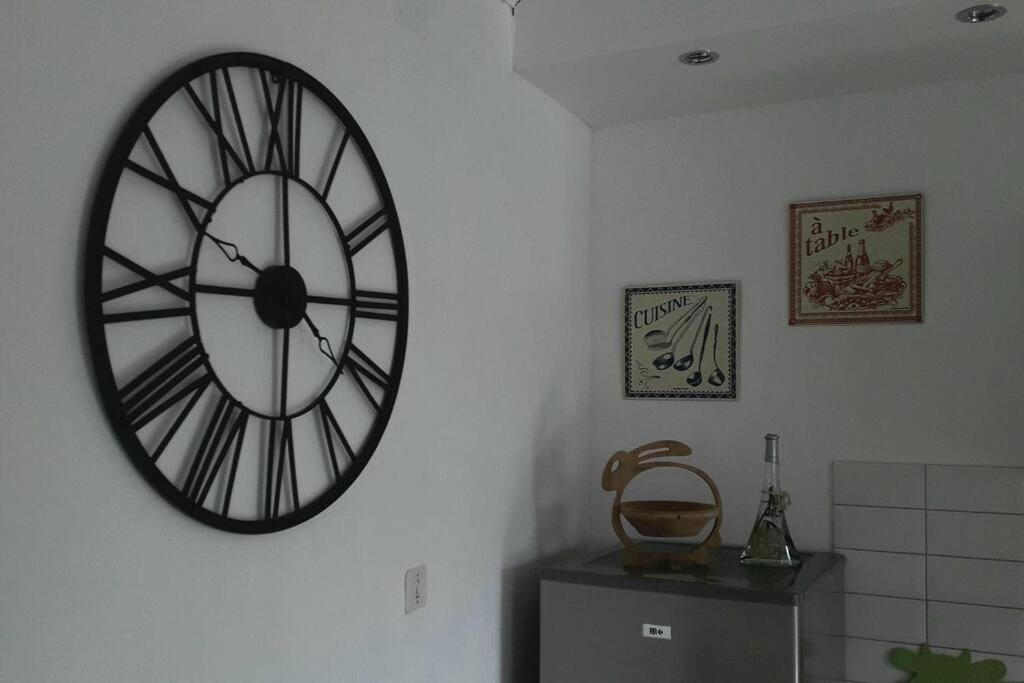 Bel Appartement Au Coeur De La Cite Medievale Sommières 외부 사진