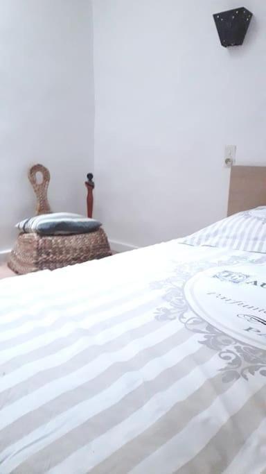 Bel Appartement Au Coeur De La Cite Medievale Sommières 외부 사진